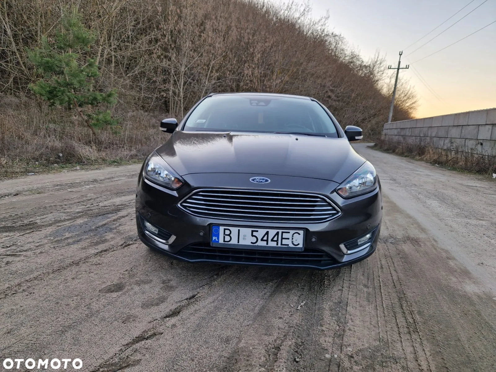Ford Focus 1.0 EcoBoost Start-Stopp-System TITANIUM - 4