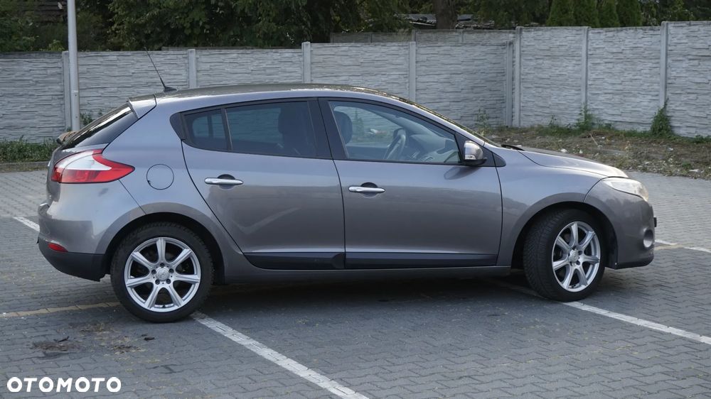 Renault Megane 2.0 dCi 16V Privilege - 14
