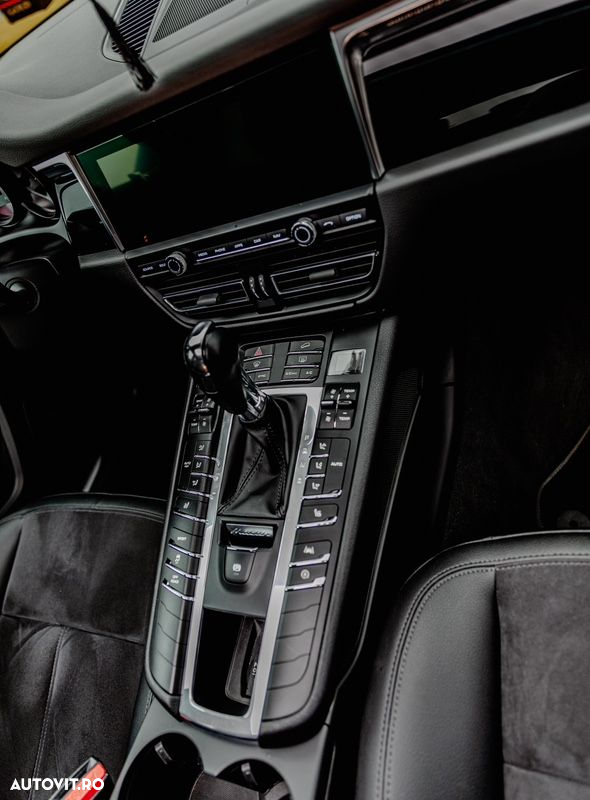Porsche Macan - 10