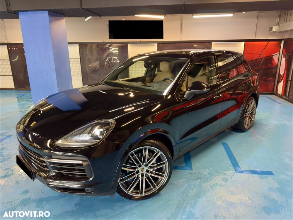 Porsche Cayenne - 8