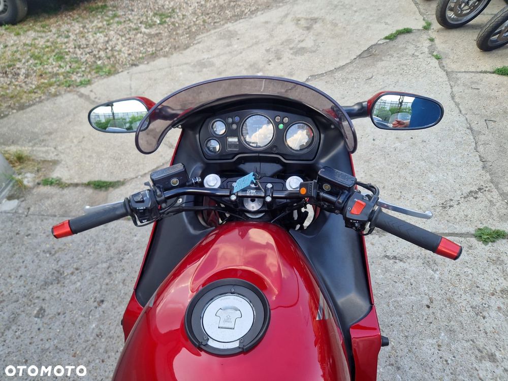 Honda CBR - 27