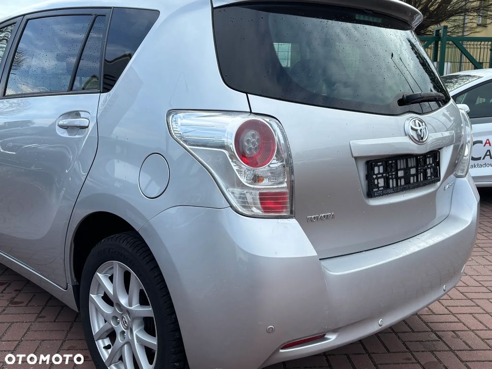 Toyota Verso 1.8 Sol EU5 MS - 8