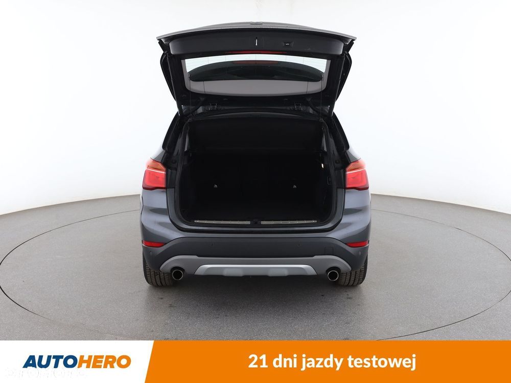BMW X1 - 16