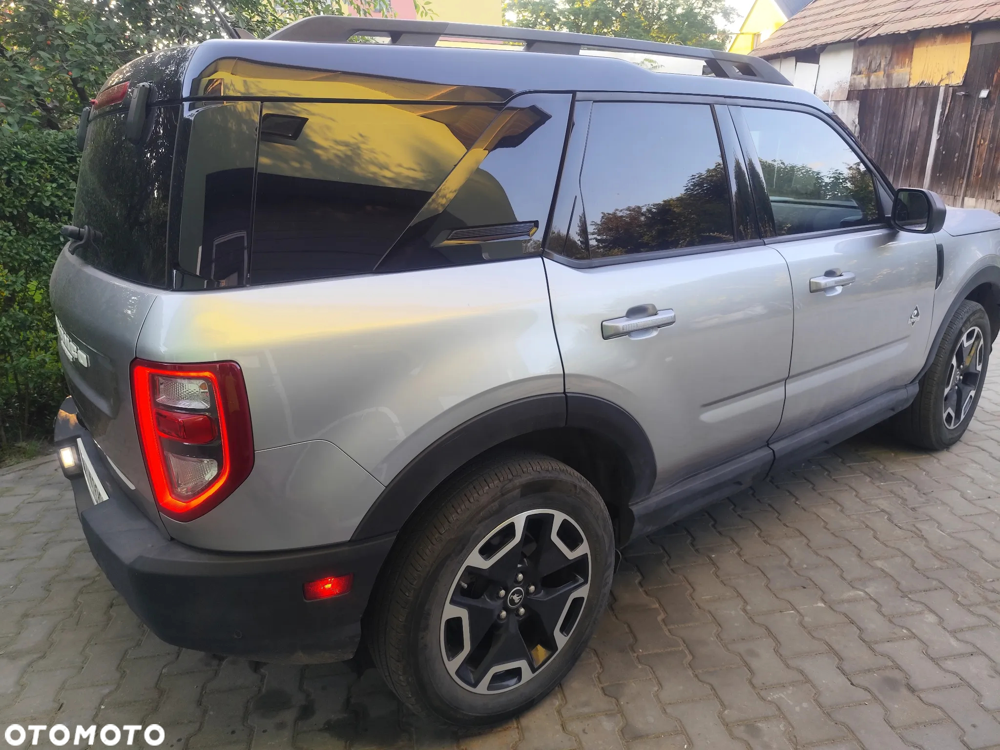 Ford Bronco - 5