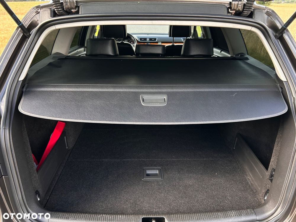 Volkswagen Passat 2.0 TDI DPF DSG Comfortline - 12