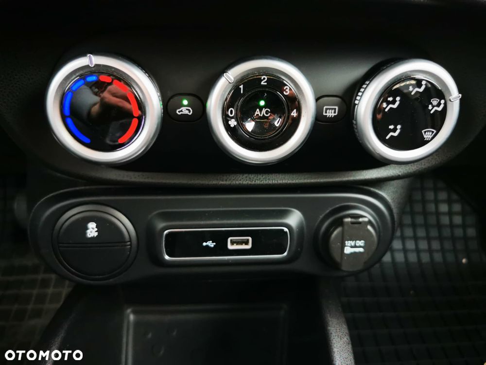 Fiat 500L 1.4 16V City Cross - 23