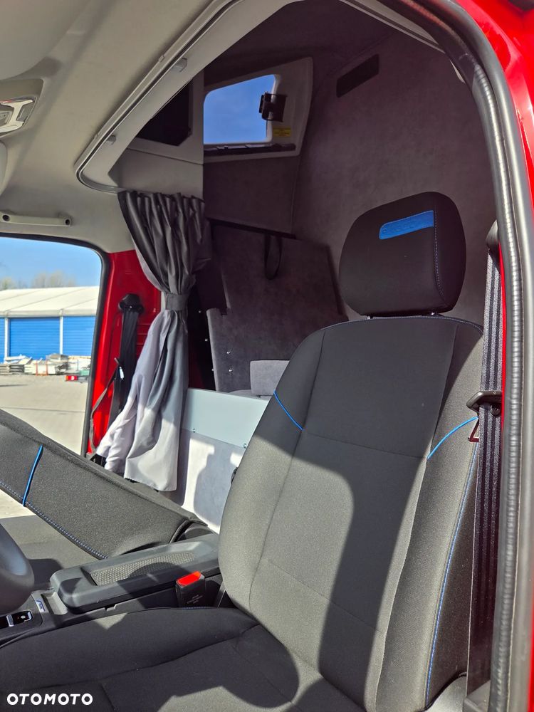 Piaggio Porter NP6 - 24