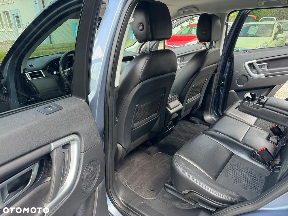 Land Rover Discovery Sport - 24