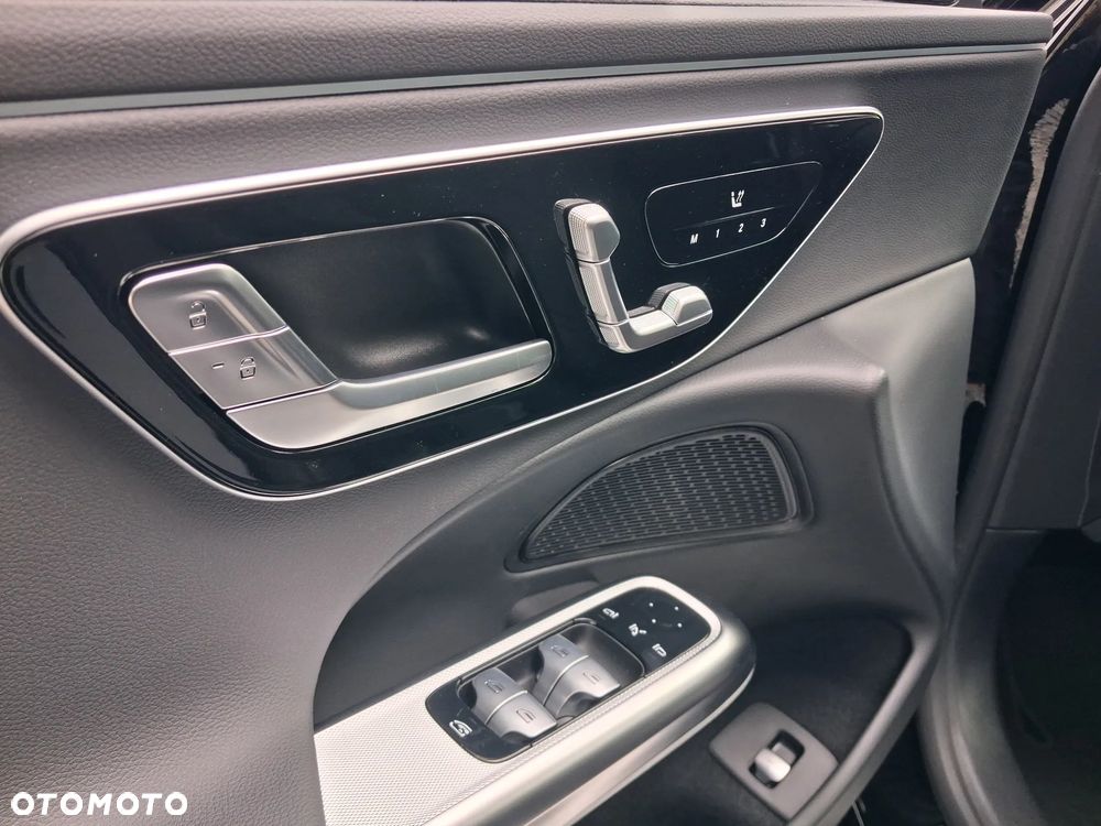 Mercedes-Benz Klasa E 220 d mHEV Avantgarde 9G-Tronic - 11