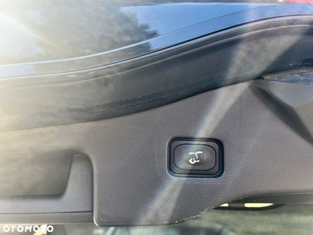 Ford Mondeo - 32