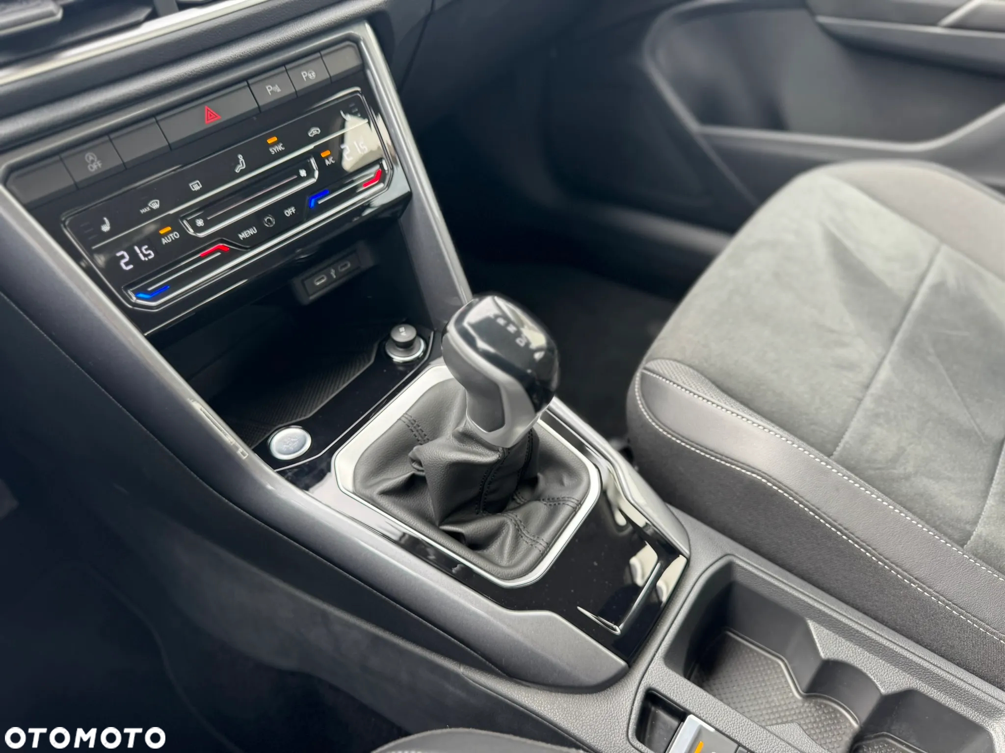 Volkswagen T-Roc 1.5 TSI Style DSG - 19