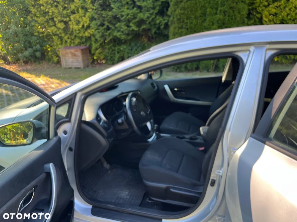 Kia Ceed 1.6 CRDi L DCT - 12