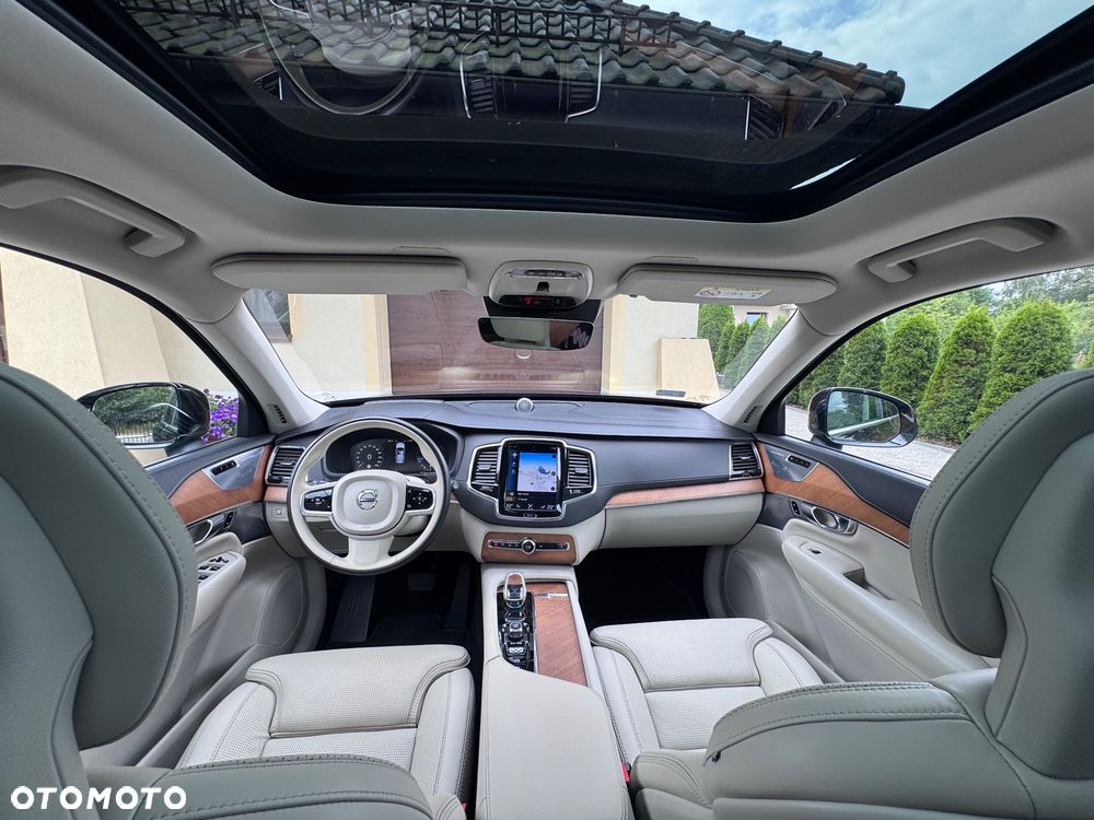 Volvo XC 90 - 17