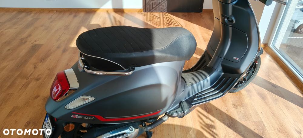 Vespa Sprint - 25