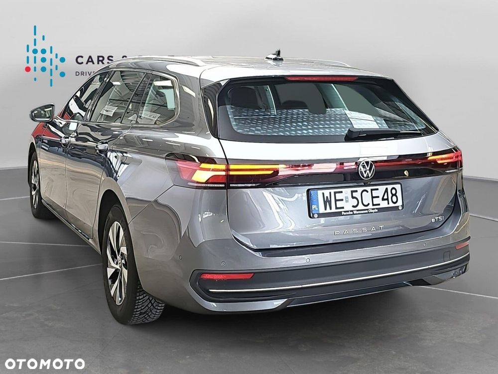 Volkswagen Passat - 26
