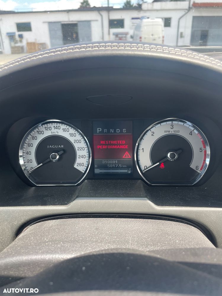 Jaguar XF 3.0 V6 S - 5