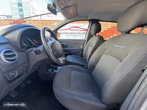 Dacia Lodgy 1.5 dCi Stepway 7L - 8