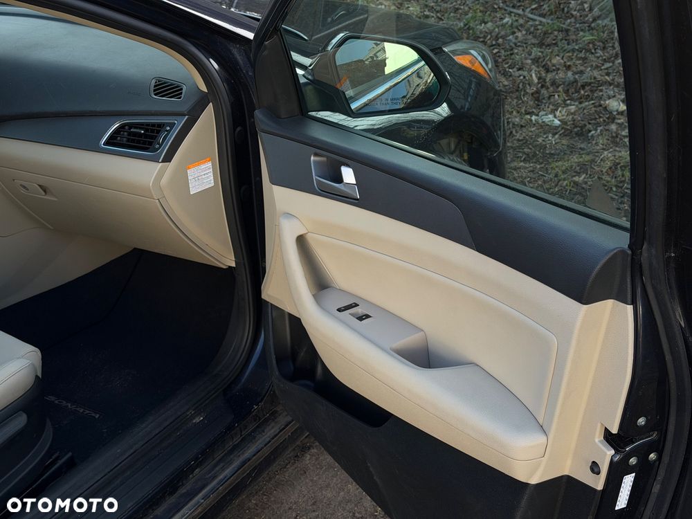 Hyundai Sonata - 12