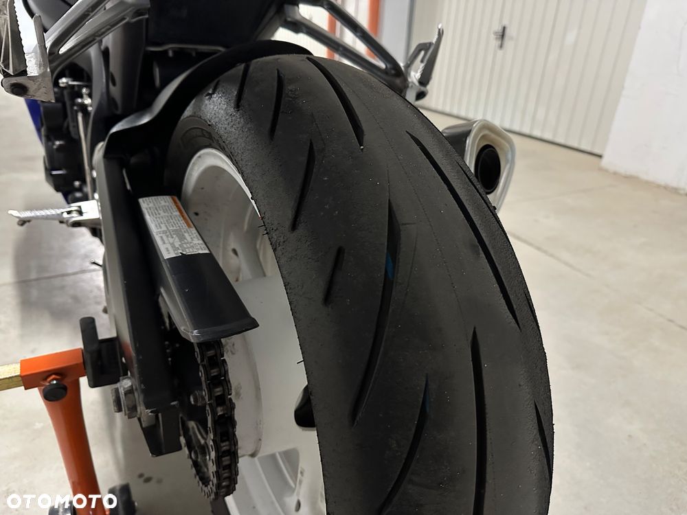 Suzuki GSX-R - 12