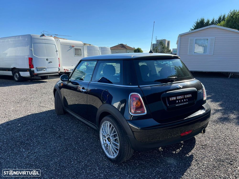 MINI 3 Portas One D - 4