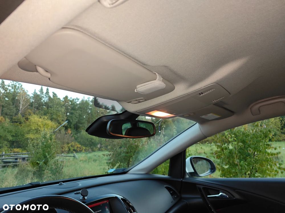 Opel Astra 1.6 D Start/Stop ON - 24