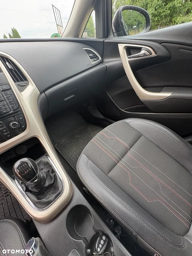 Opel Astra IV 1.4 T Sport - 11