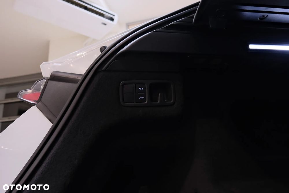 Lamborghini Urus - 38