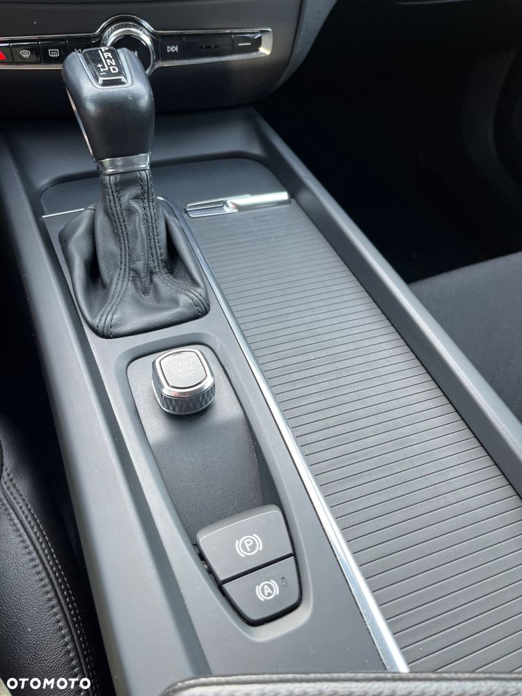 Volvo V60 D3 Geartronic Momentum Pro - 33