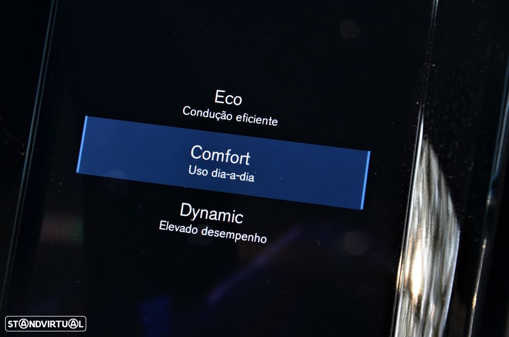 Volvo V90 2.0 D4 R-Design Geartronic - 19