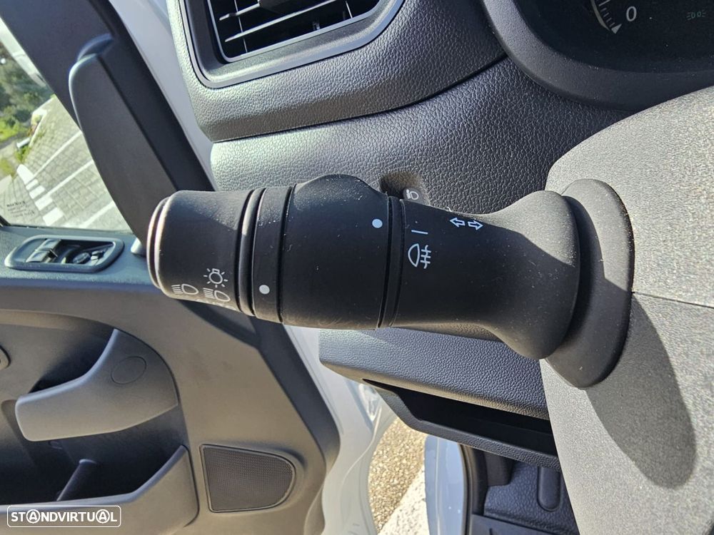 Renault Master 2.2 dCi L2 H1 3.5T - 17