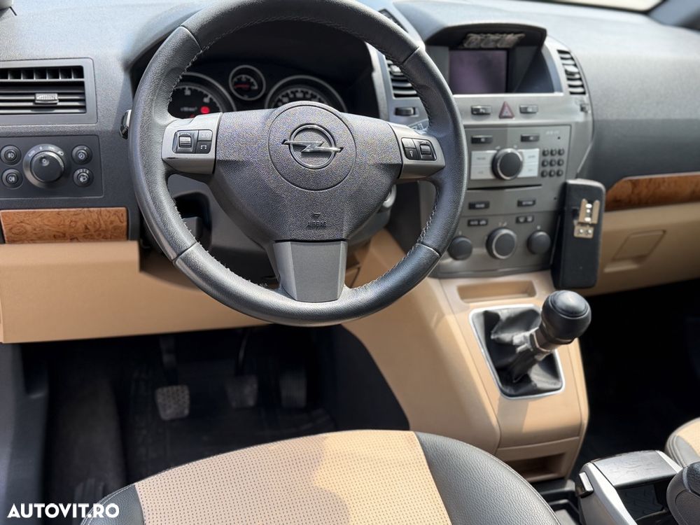 Opel Zafira - 8