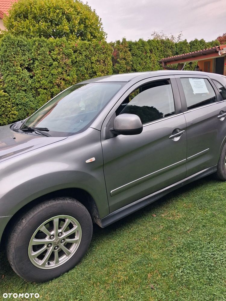 Mitsubishi Asx 2010 photo 2