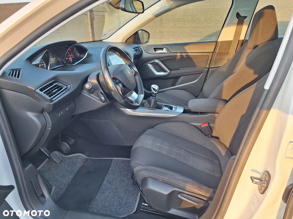 Peugeot 308 SW BlueHDi 150 Stop & Start Allure - 10