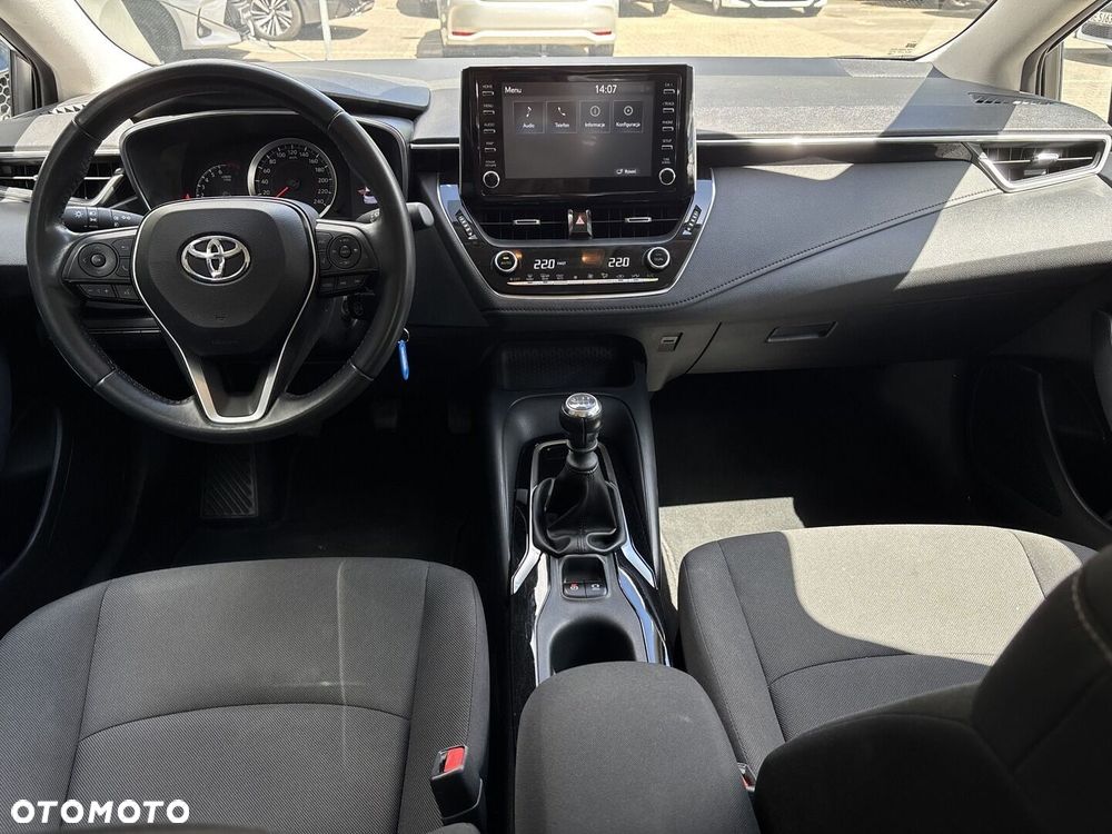 Toyota Corolla - 16