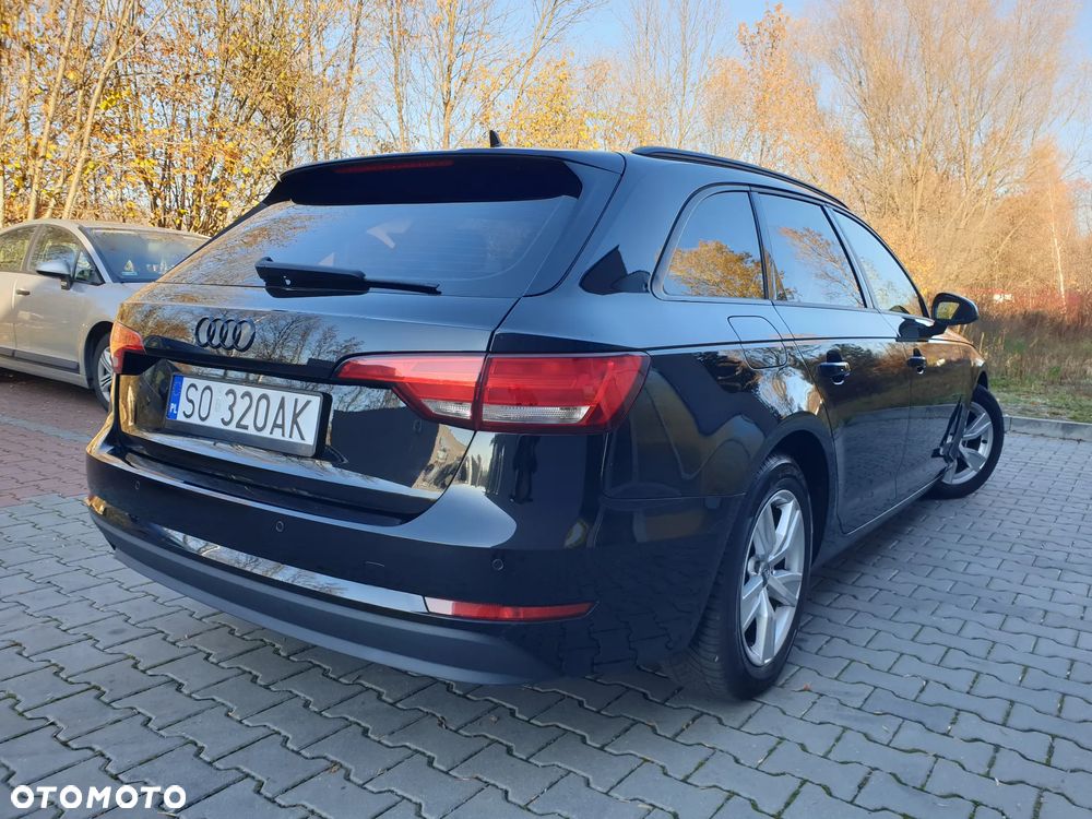Audi A4 Avant 2.0 TDI ultra design - 16