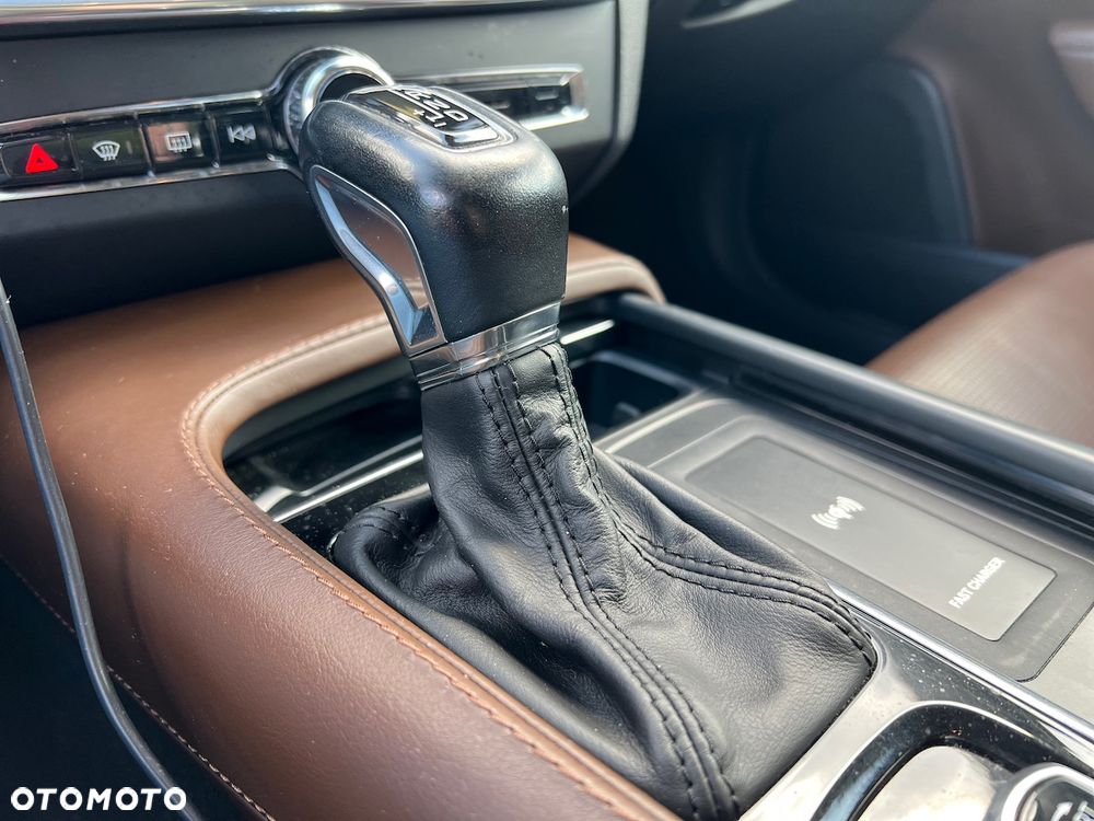 Volvo V90 Cross Country - 4