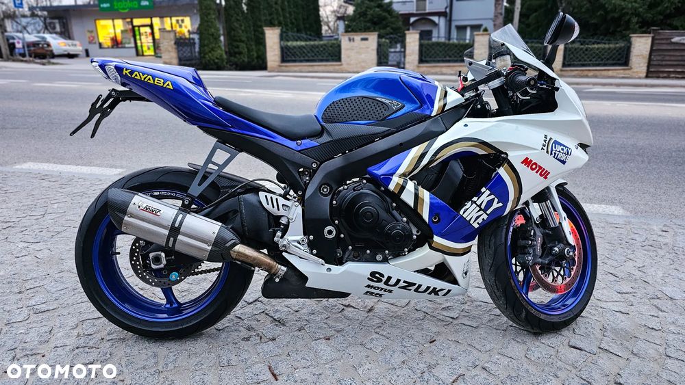 Suzuki GSX-R - 1