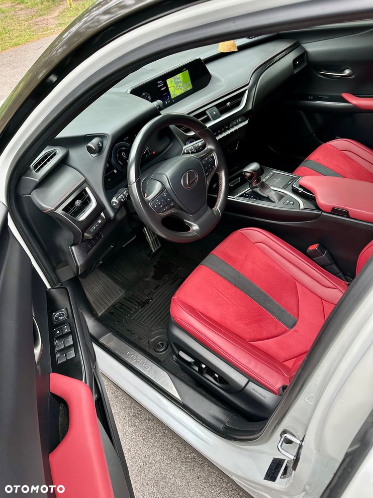 Lexus UX 250h Prestige 2WD - 8