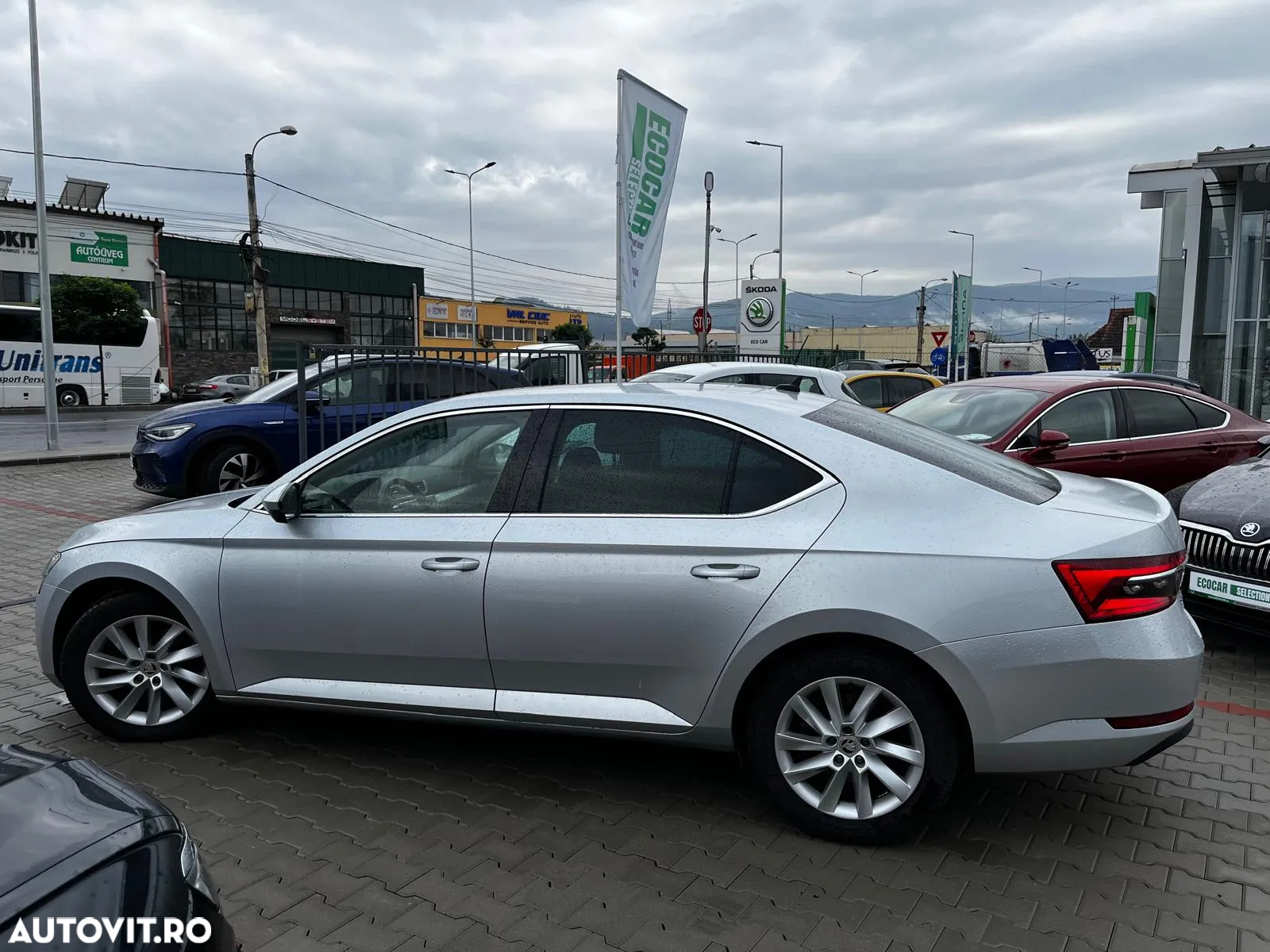 Skoda Superb 2.0 TDI DSG Ambition - 3