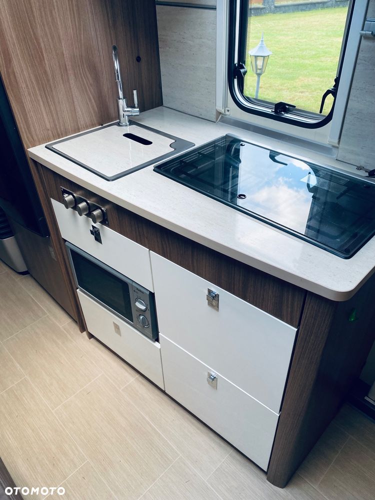 Burstner Averso 560 TK - 24