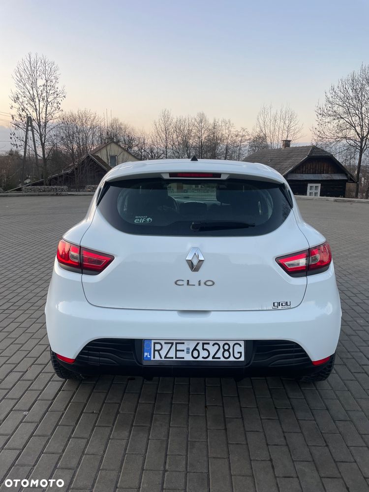 Renault Clio 1.2 16V 75 Experience - 6