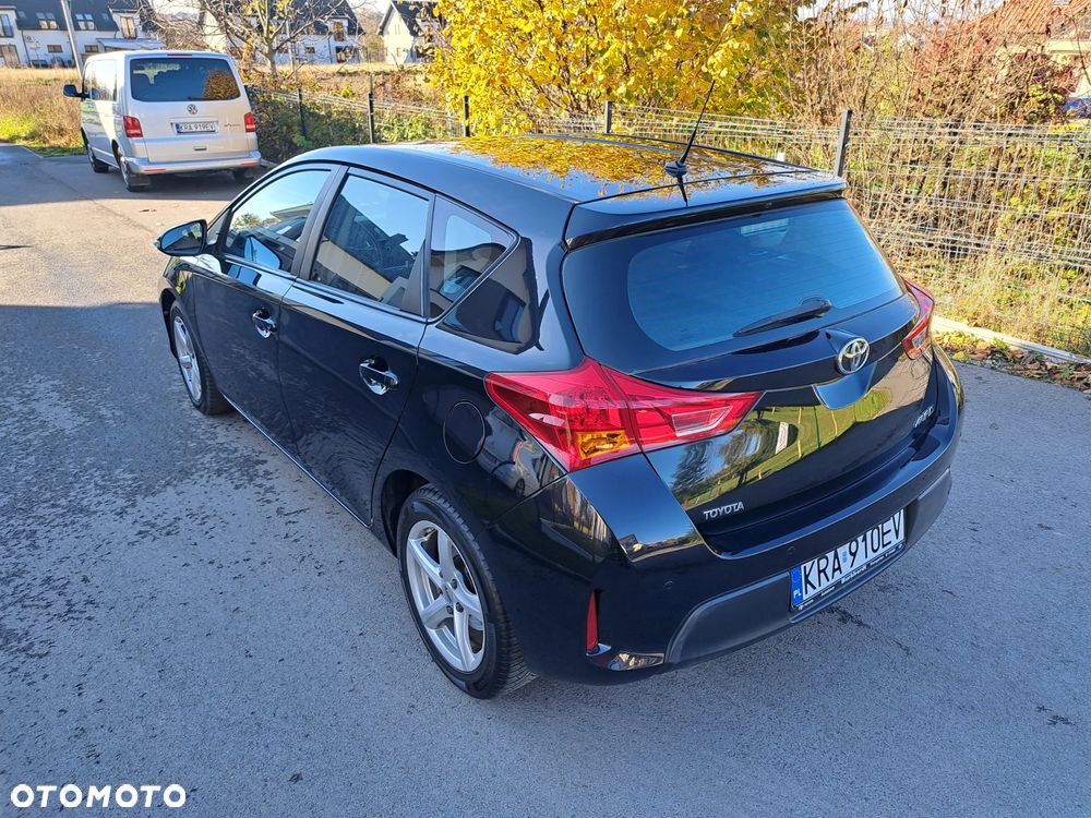 Toyota Auris 1.33 Dual-VVT-i Comfort - 17