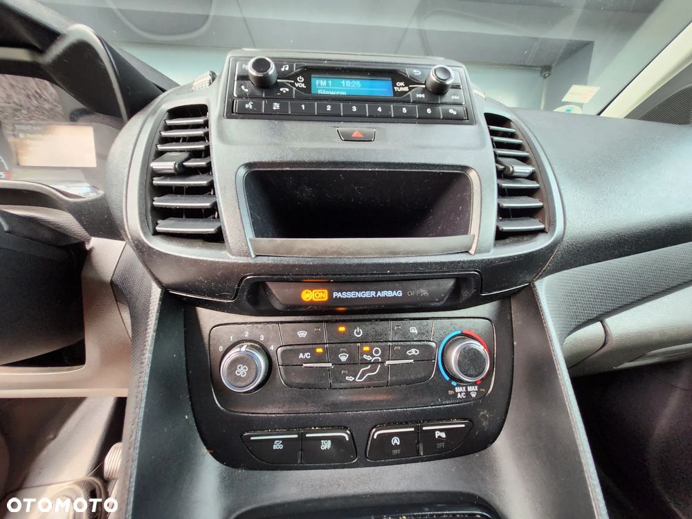 Ford Transit connect - 28