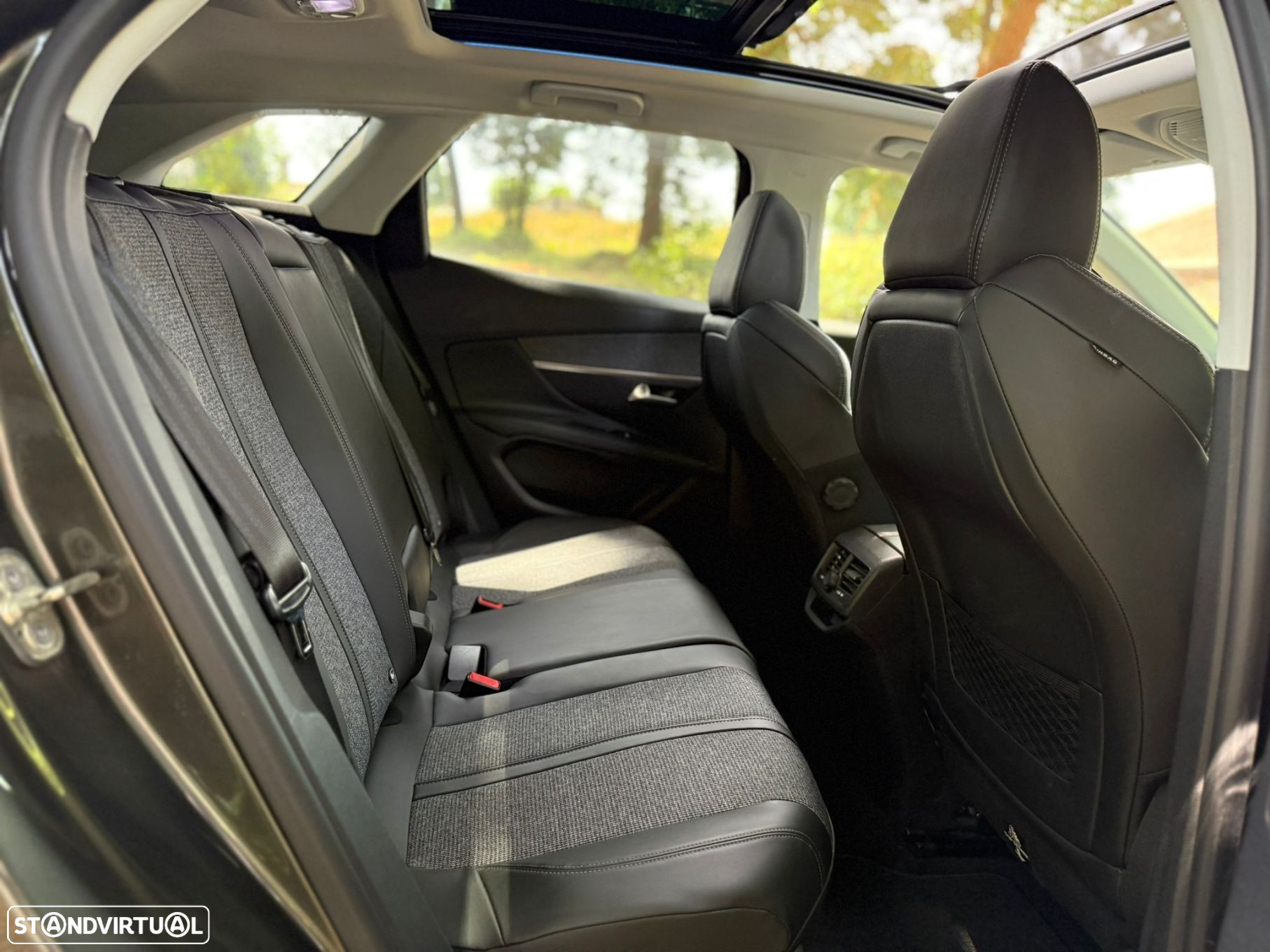 Peugeot 3008 1.2 PureTech GT Line Grip Control EAT6 - 16