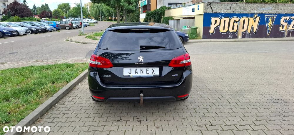 Peugeot 308 SW BlueHDi 120 Stop & Start Business-Line - 4