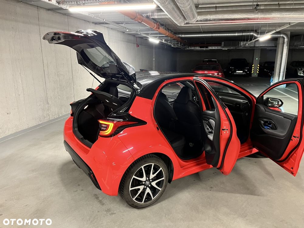 Toyota Yaris - 30