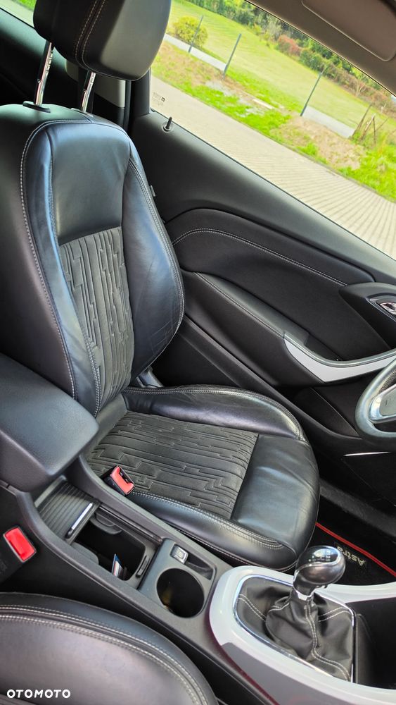Opel Astra 1.6 T Sport - 15