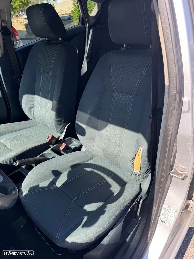Ford Fiesta 1.25 Techno - 21