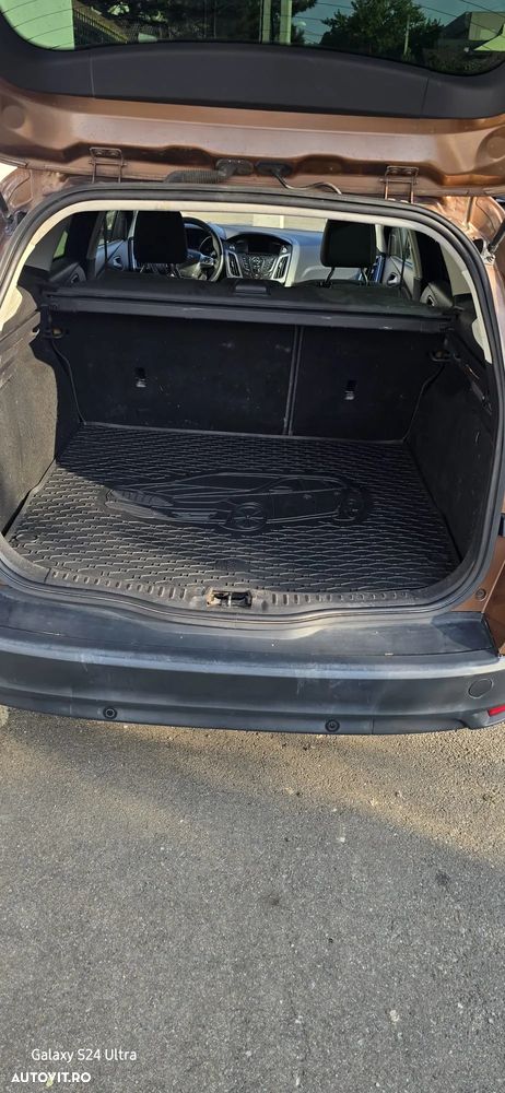 Ford Focus 1.6 TDCI DPF Trend - 8