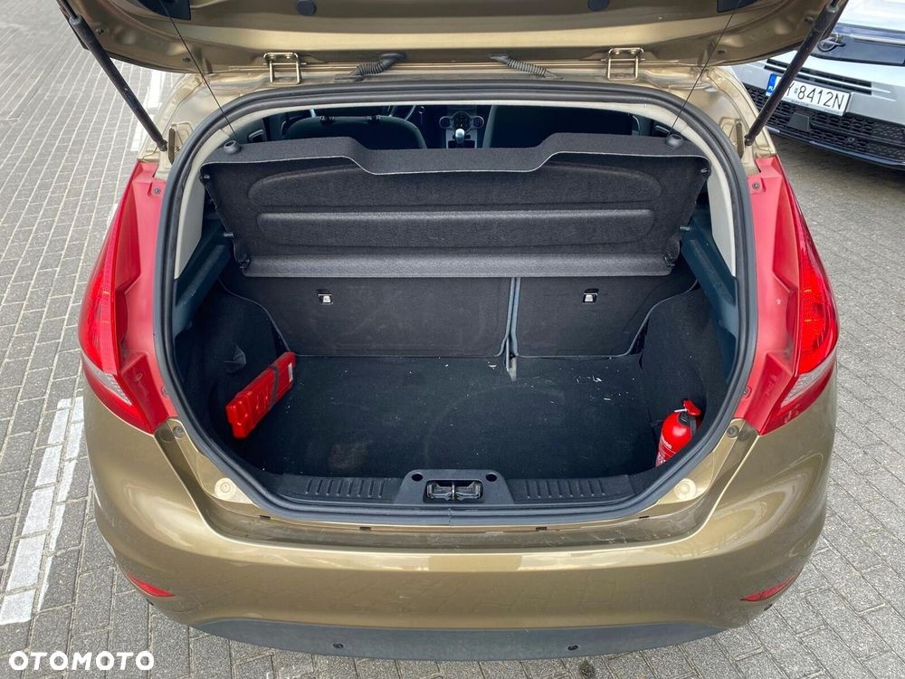 Ford Fiesta 1.25 Silver X - 8